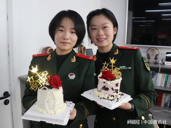 巾帼芳华温暖军营——武警青海省总队通信女兵开展三八妇女节暖心